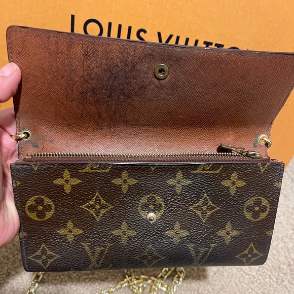 Louis Vuitton wallet crossbody - Picture 5 of 10
